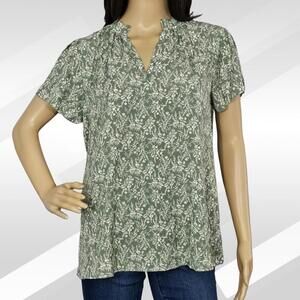 2/$30 NWOT Monday Fun Green Floral Short Sleeve Blouse Size M